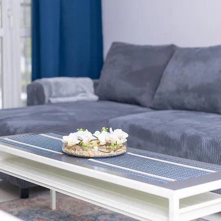 Alabas - Stylish Check In 24h - Steps From Market Square & River Appartamento