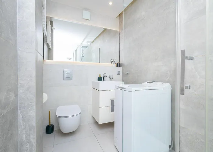 Alabas - Stylish Check In 24h - Steps From Market Square & River * فروتسواف