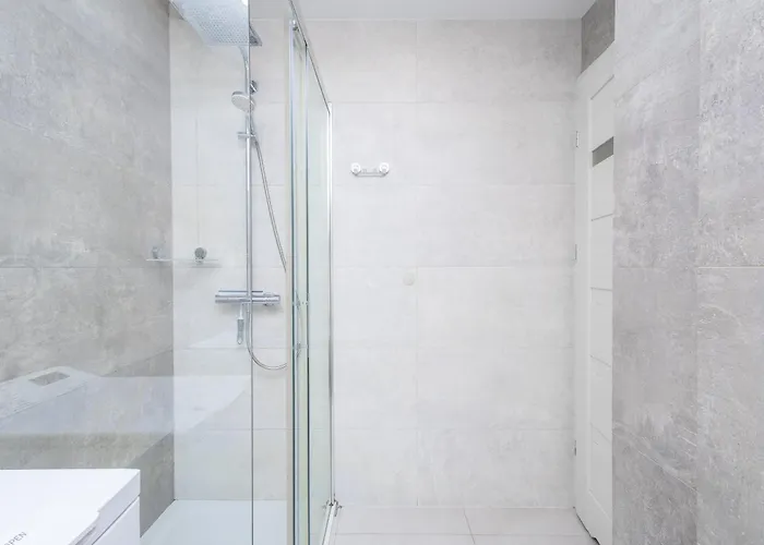 شقة Alabas - Stylish Check In 24h - Steps From Market Square & River *